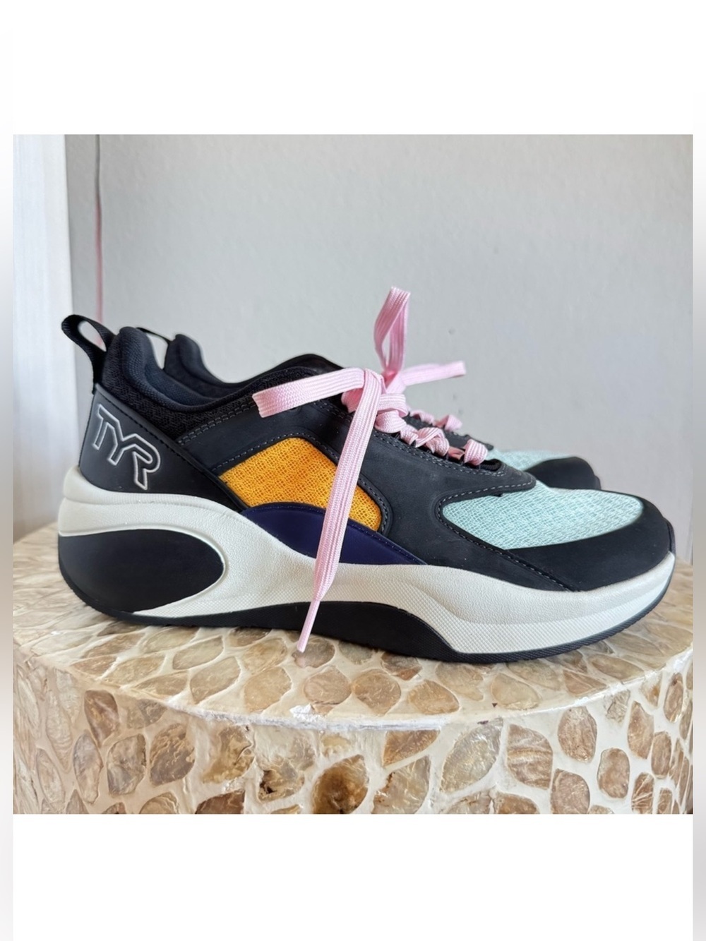 TYR CXT Flow Cross Training Multicolor Sneakers size 8.5